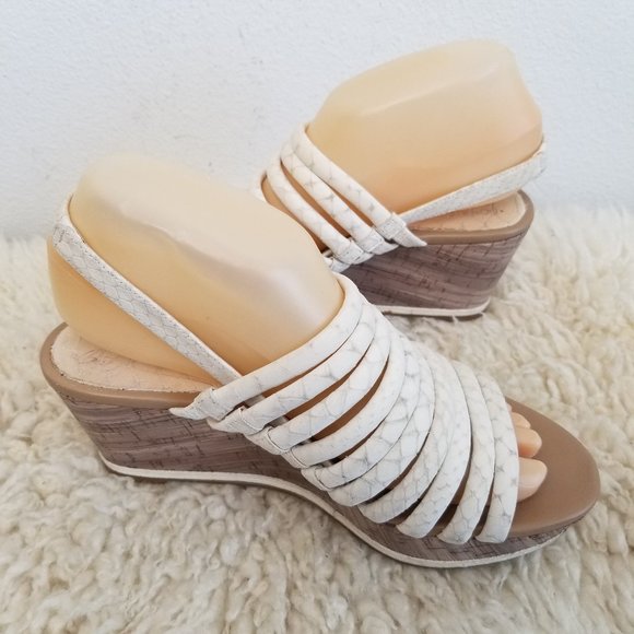 Donald J Pliner FENN Snake Skin Strappy Wedge 7.5M - Picture 2 of 12